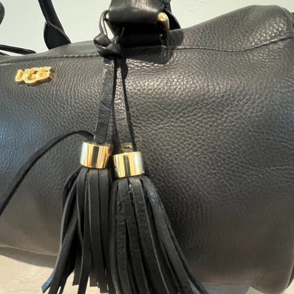 Beautiful UGG Pebbled Black Leather Satchel With Goldtone Hardware  NWOT - Picture 3 of 15